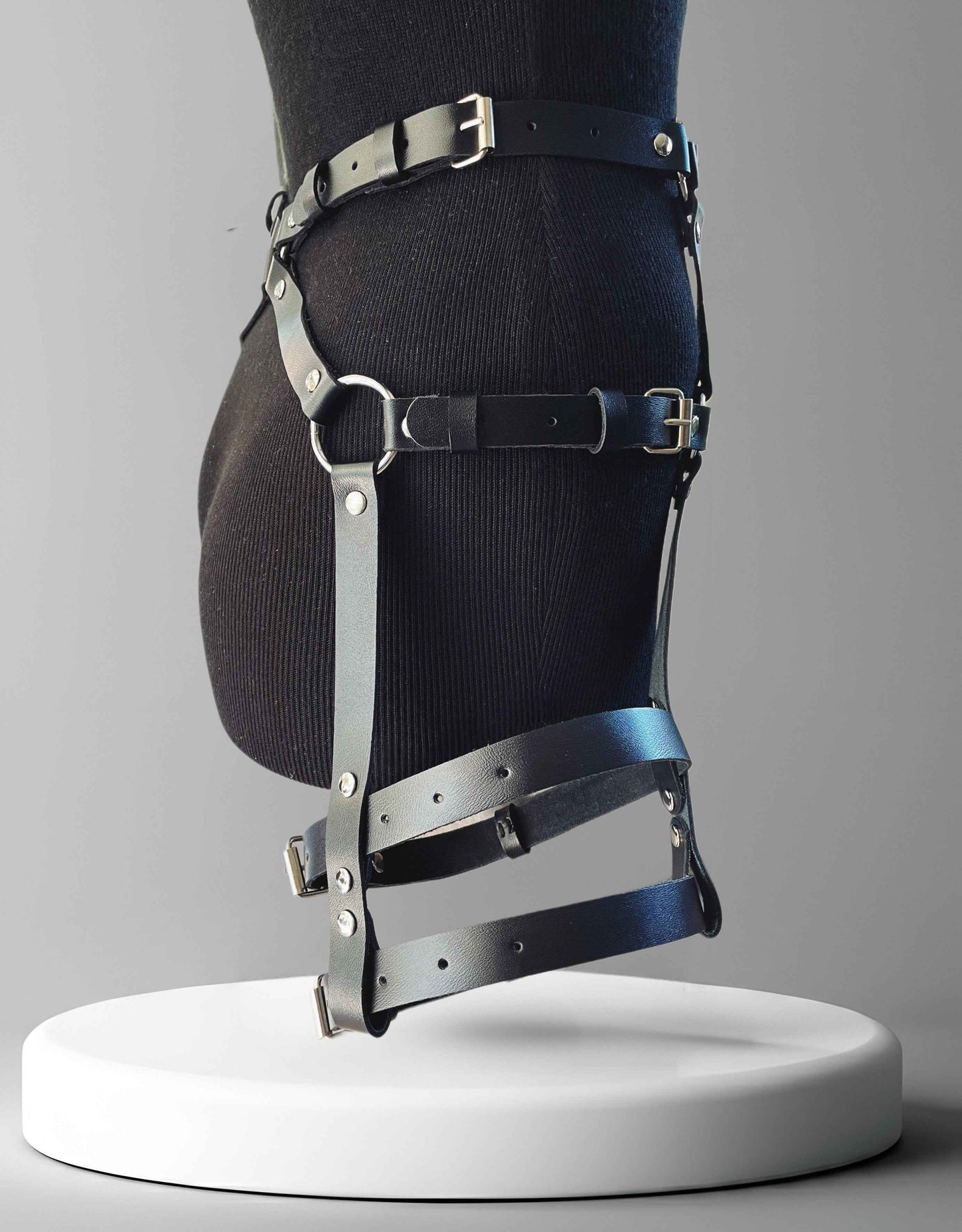 Kanella Leather Aria Leather Leg Garter Belt
