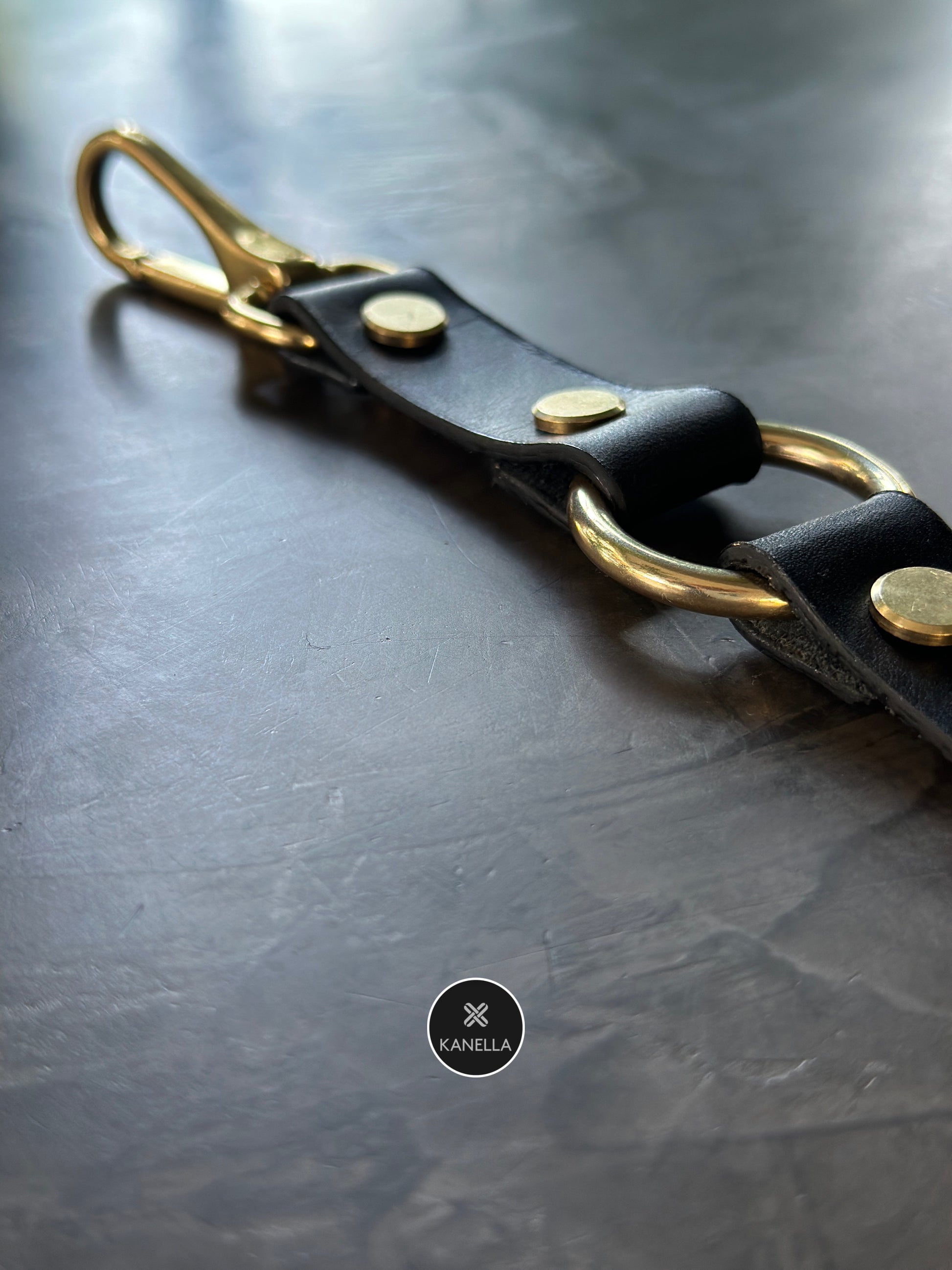Venus Leash - Kanella Leather