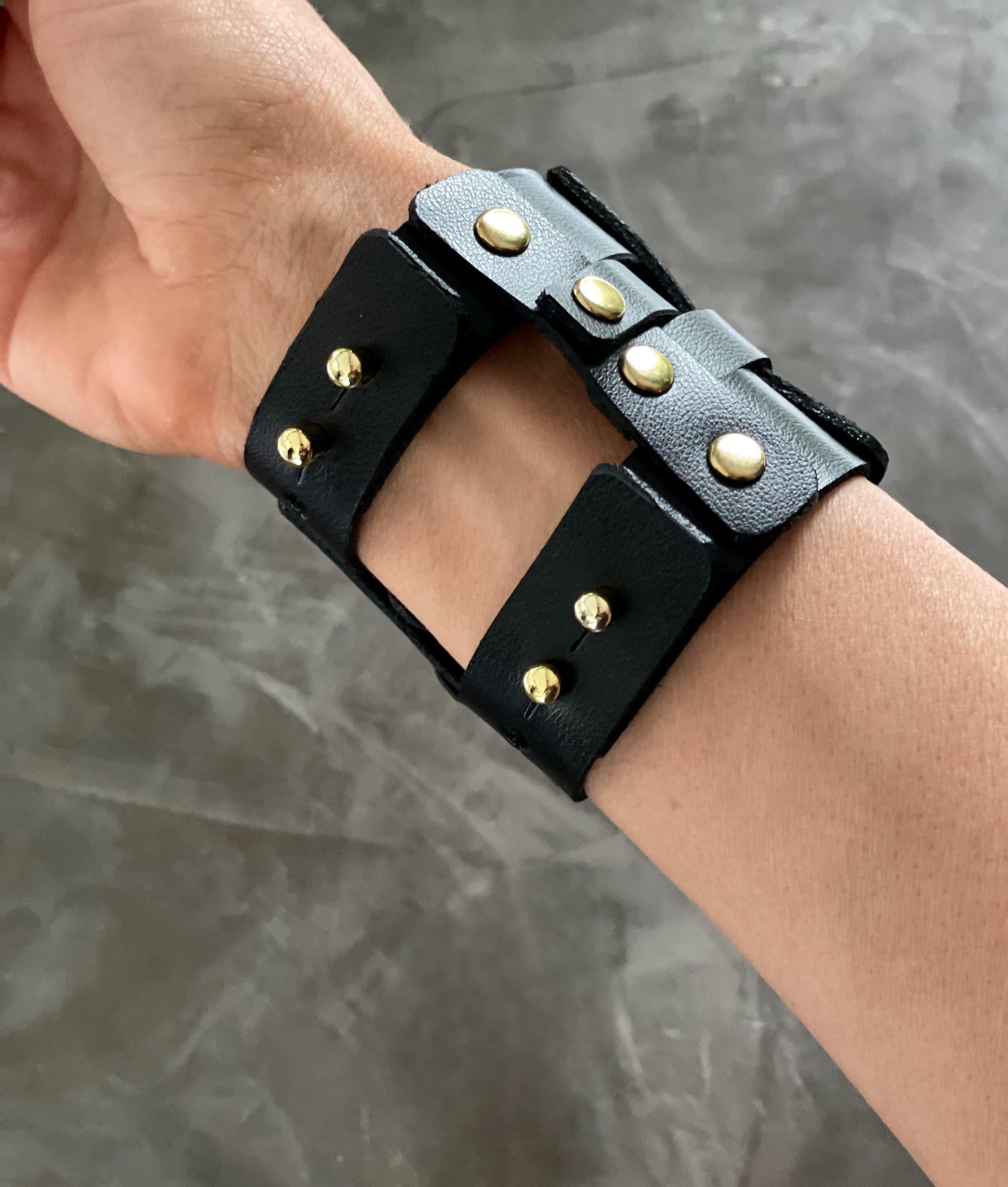 Metanira leather Cuff Bracelet - Kanella Leather