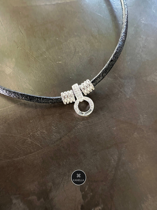 Selene Éclat Choker Necklace